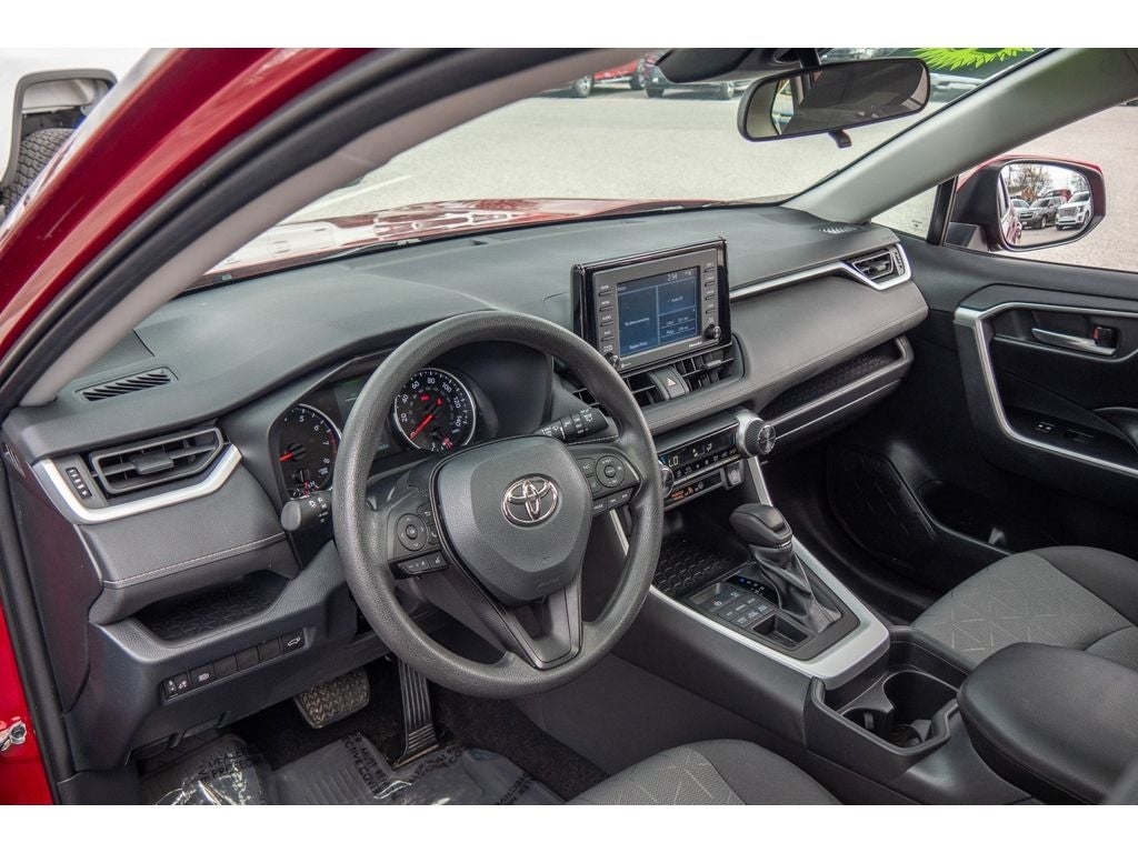 2020 Toyota RAV4 XLE/XLE PR Base